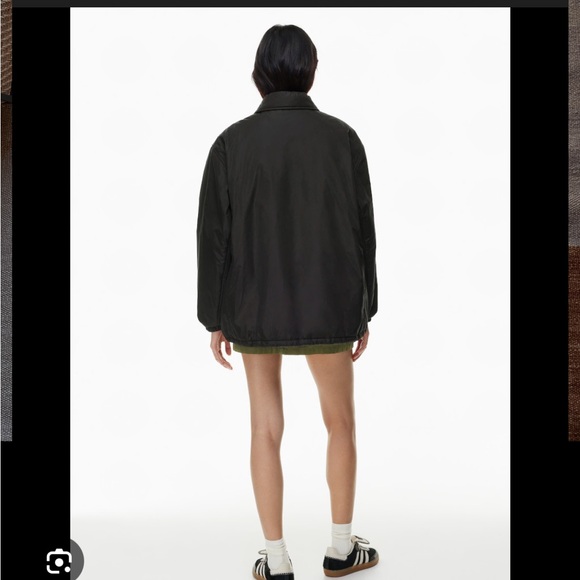 Aritzia TNA Coaches puffer jacket - Picture 2 of 6